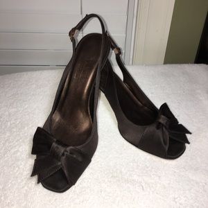 New Vaneli (di Notte) brown satin pumps